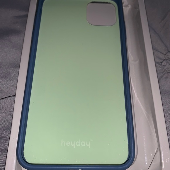 NWOT iPhone XS Max/ 11 Pro Max Case - Picture 5 of 5